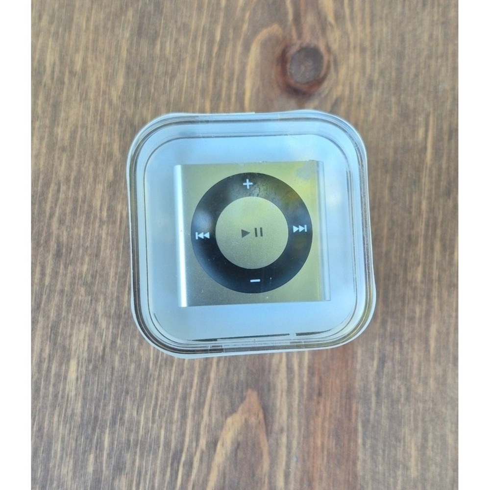 Apple iPod shuffle 4th Gen 2GB Gold MP3 Player MC584LL/A Model A1373 New Sealed